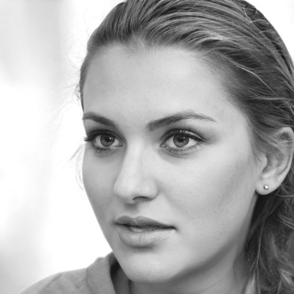 Retrato de Vitória participante do programa